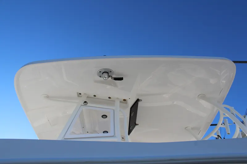  Yacht Photos Pics Underside of a 2022 Twin Vee 280 GFX boat roof.
