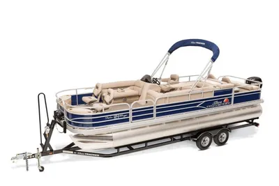 Sun Tracker Fishin' Barge 24 DLX