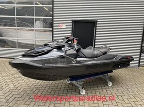 2023 Sea-Doo RXT X-rs 300 W/ Audio