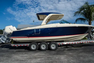 Chris-Craft Launch 31 GT