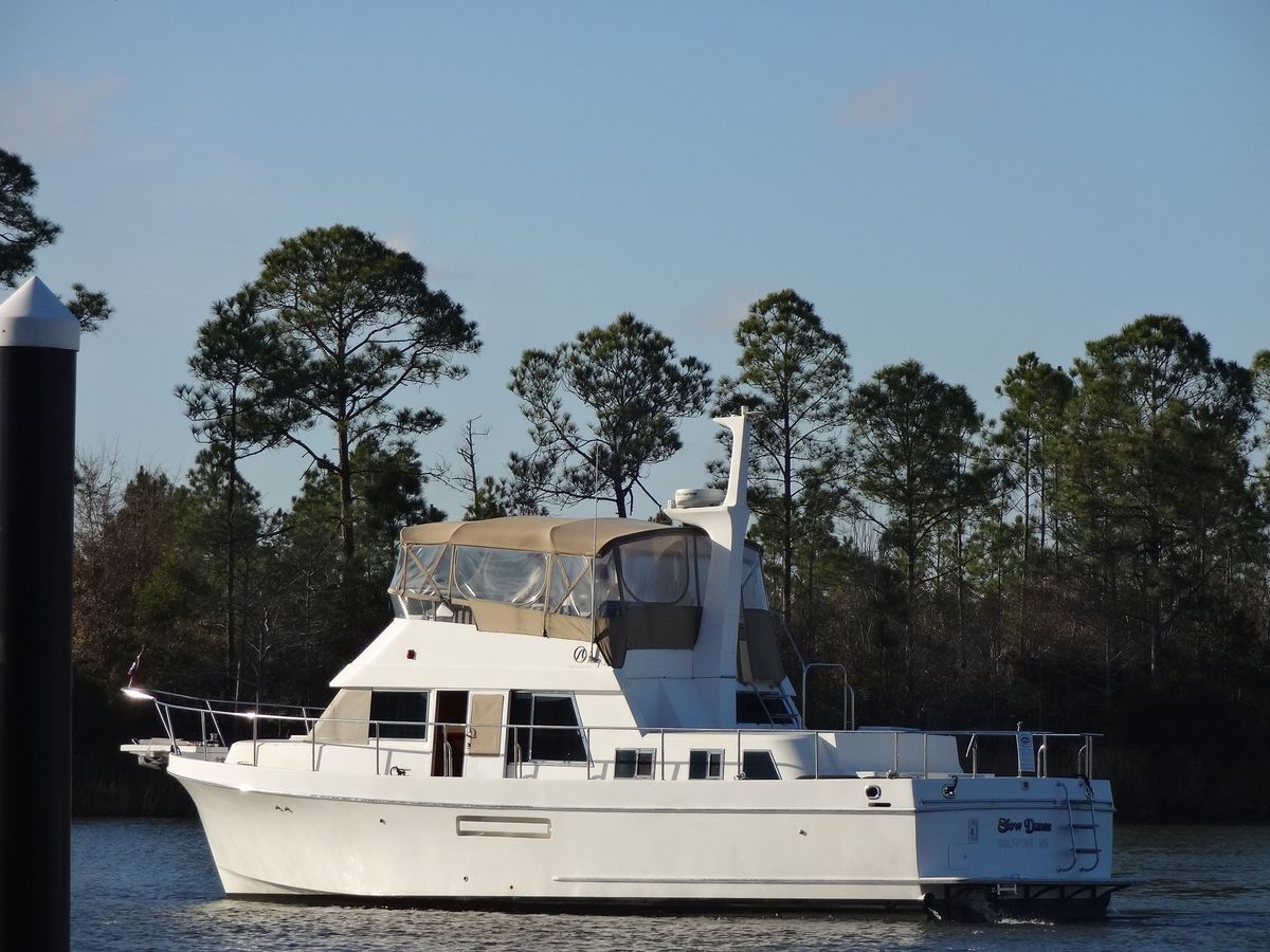 2006 Ocean Alexander 48 