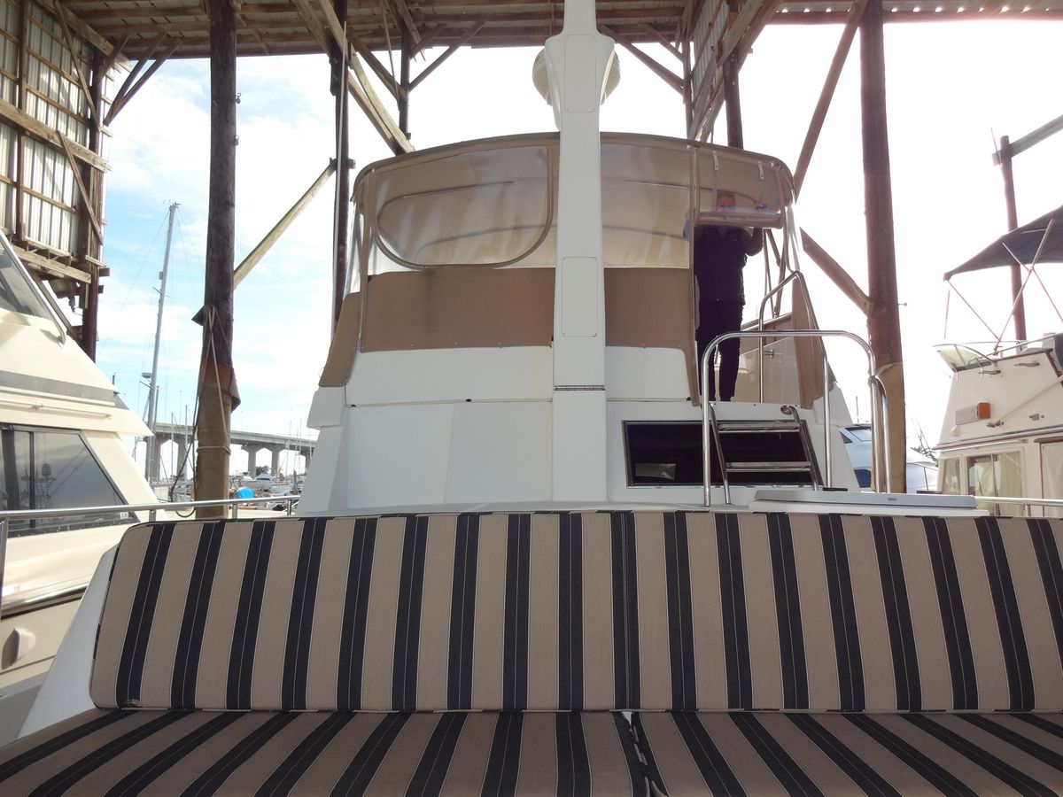 2006 Ocean Alexander 48 