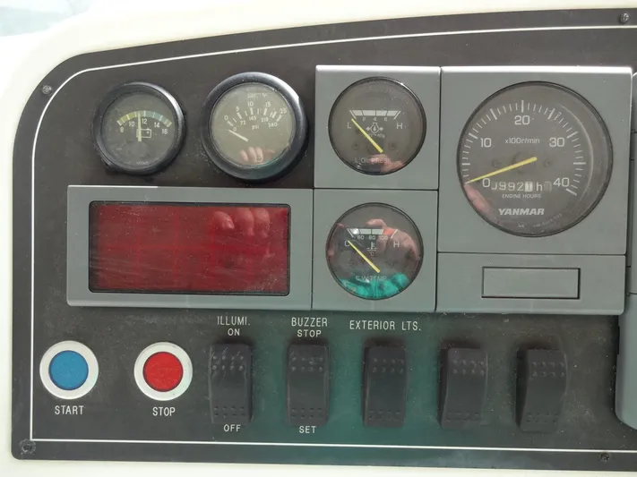 Slow Dance 1000 Hr. Service & Ready To Go Again Yacht Photos Pics 