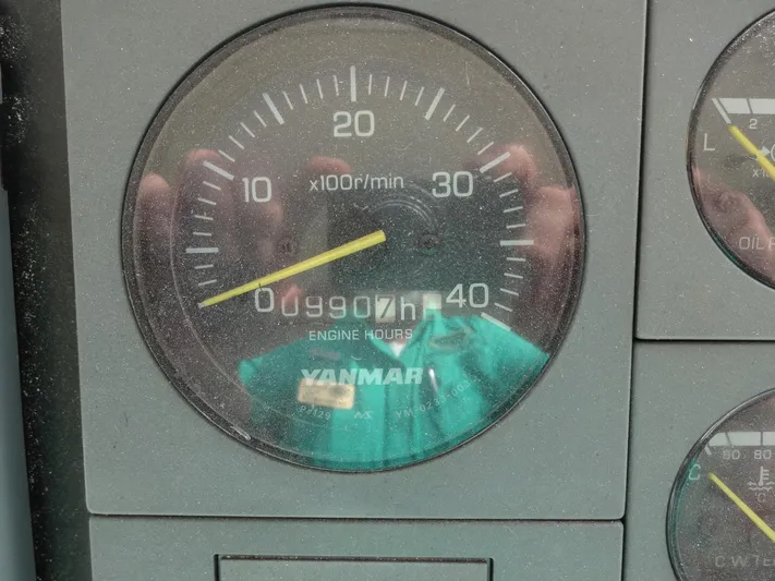 Slow Dance 1000 Hr. Service & Ready To Go Again Yacht Photos Pics 