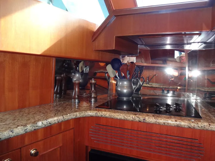 Slow Dance 1000 Hr. Service & Ready To Go Again Yacht Photos Pics 