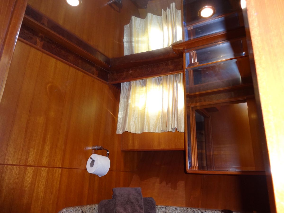 2006 Ocean Alexander 48 