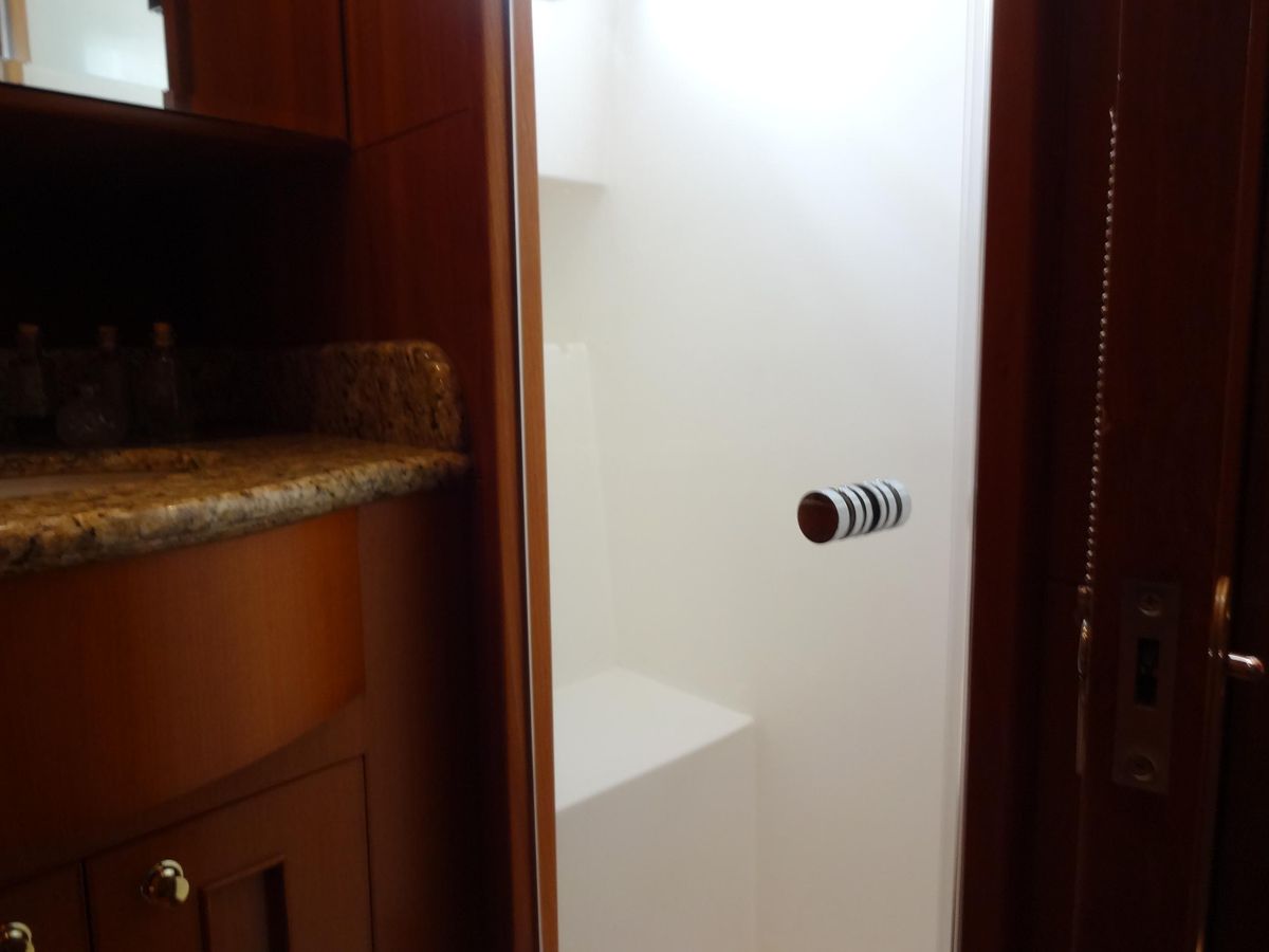 2006 Ocean Alexander 48 