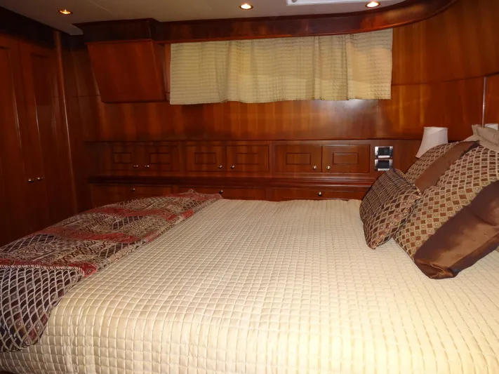 Slow Dance 1000 Hr. Service & Ready To Go Again Yacht Photos Pics 