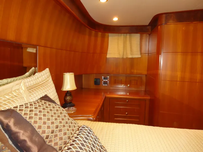 Slow Dance 1000 Hr. Service & Ready To Go Again Yacht Photos Pics 