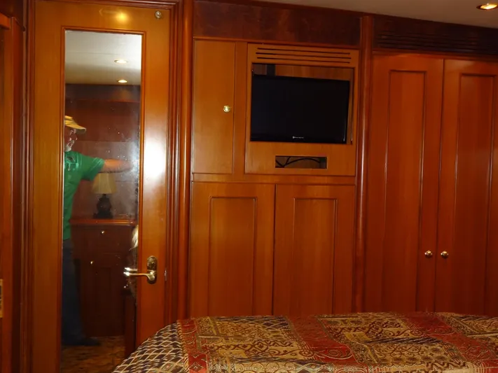 Slow Dance 1000 Hr. Service & Ready To Go Again Yacht Photos Pics 