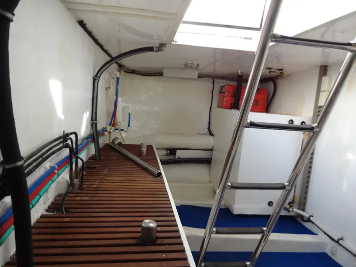 Slow Dance 1000 Hr. Service & Ready To Go Again Yacht Photos Pics 