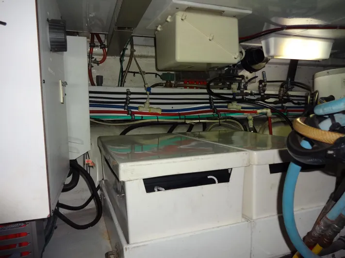 Slow Dance 1000 Hr. Service & Ready To Go Again Yacht Photos Pics 