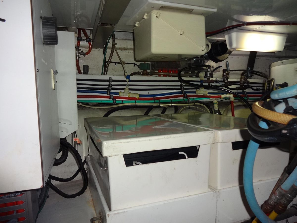 2006 Ocean Alexander 48 