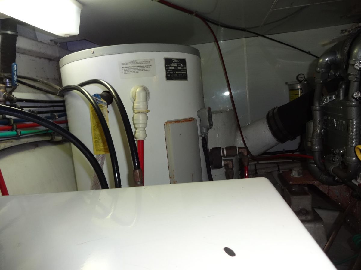 2006 Ocean Alexander 48 