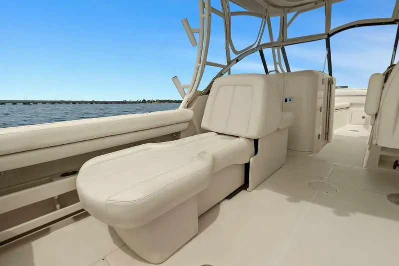 Patsy Ru Yacht Photos Pics 2016 Grady-White 285 Freedom boat interior with comfortable seating and ocean view.