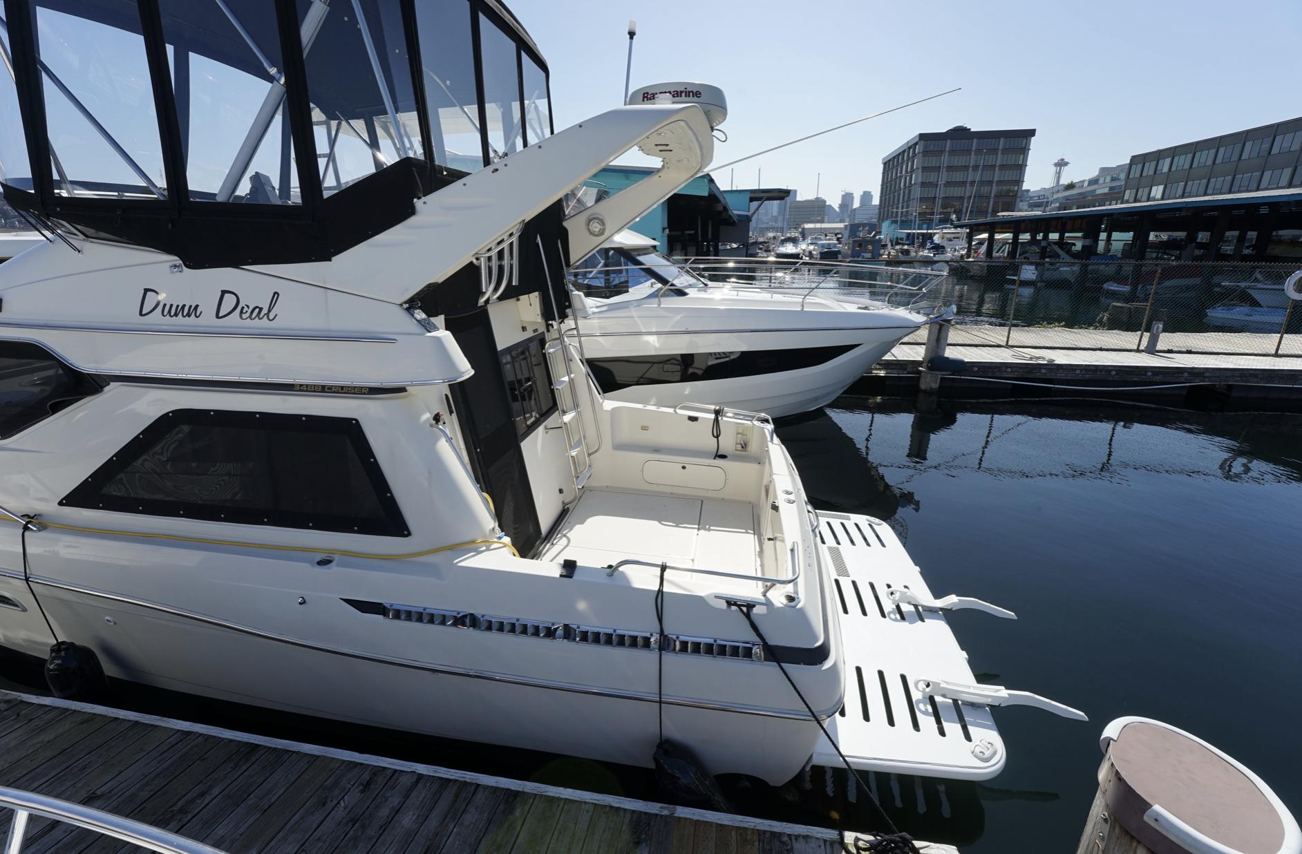1996 Bayliner 3488 Avanti Motor Yachts for sale YachtWorld