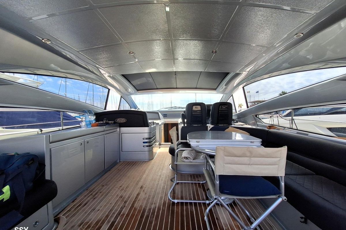 2009 Pershing 60 