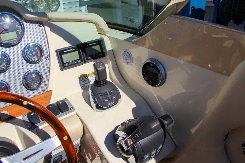  Yacht Photos Pics Dashboard of 2013 Chris-Craft Launch 32 boat with controls and gauges.