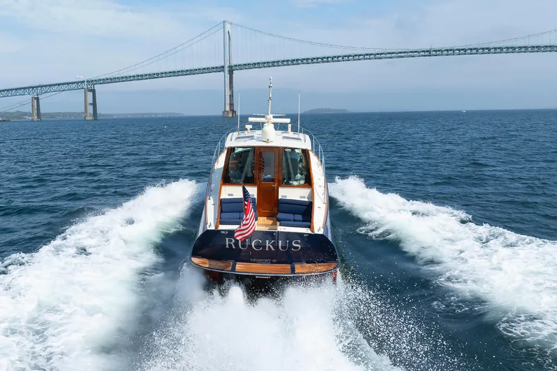 Ruckus Yacht Photos Pics 