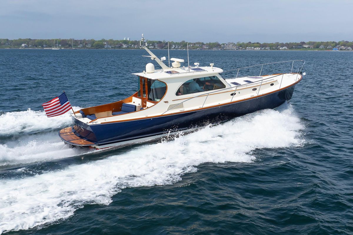 2009 Hinckley 44 
