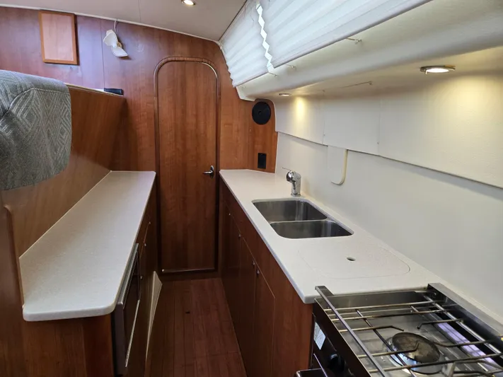 14hands Yacht Photos Pics 2013 Gemini Legacy 35 galley on starboard side