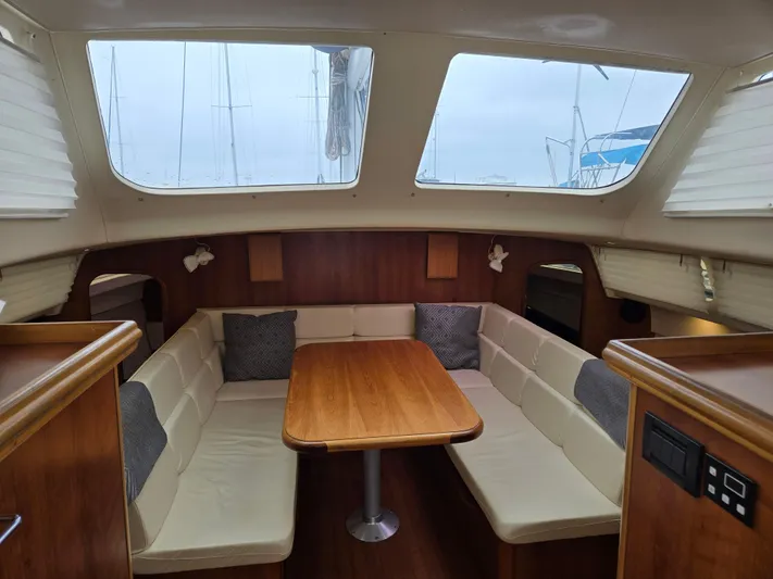 14hands Yacht Photos Pics 