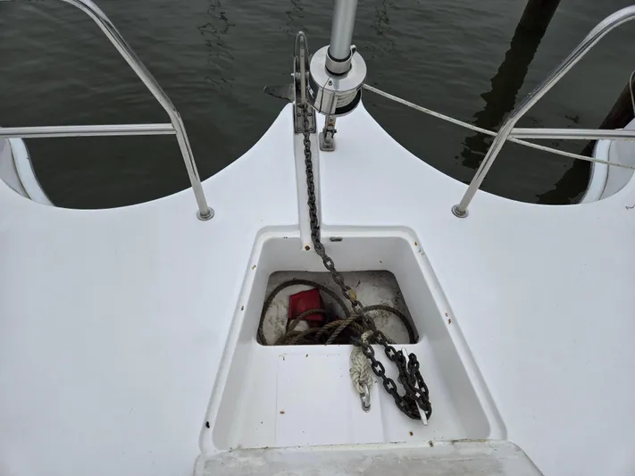 14hands Yacht Photos Pics 2013 Gemini Legacy 35 anchor locker