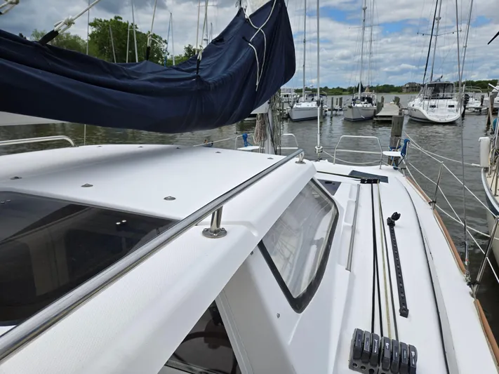 14hands Yacht Photos Pics 2013 Gemini Legacy 35 in the water