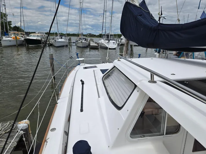 14hands Yacht Photos Pics 2013 Gemini Legacy 35 in the water