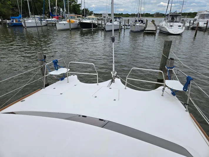 14hands Yacht Photos Pics 2013 Gemini Legacy 35 in the water