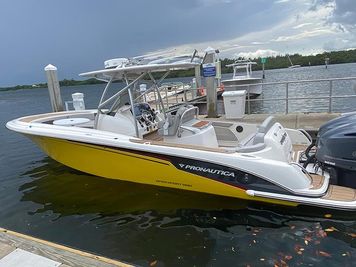 2016 Pronautica 880