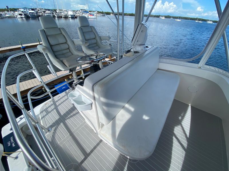 2003 Luhrs 36 Convertible