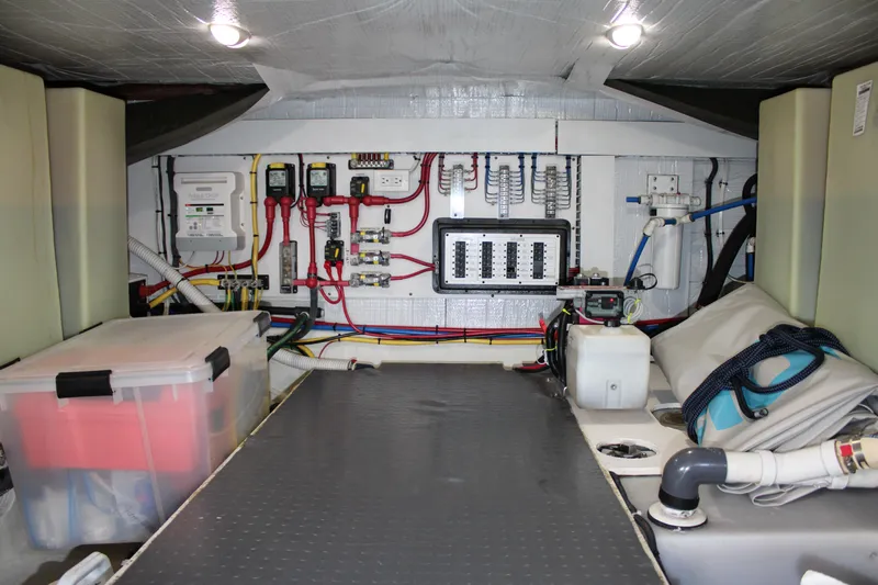 Enterprise Yacht Photos Pics Sabre 38 Enterprise - Engine and Mechanical