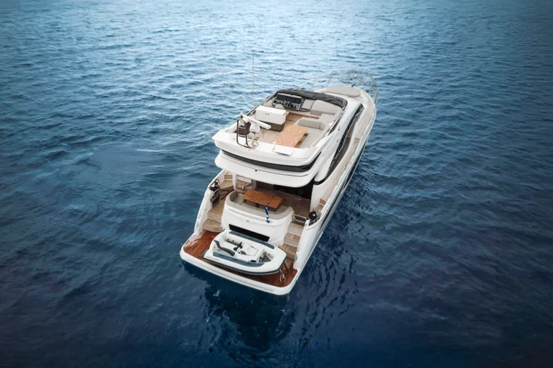  Yacht Photos Pics Luxury yacht Princess F55 2025 on open sea.