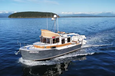 Ranger Tugs R-31 CB