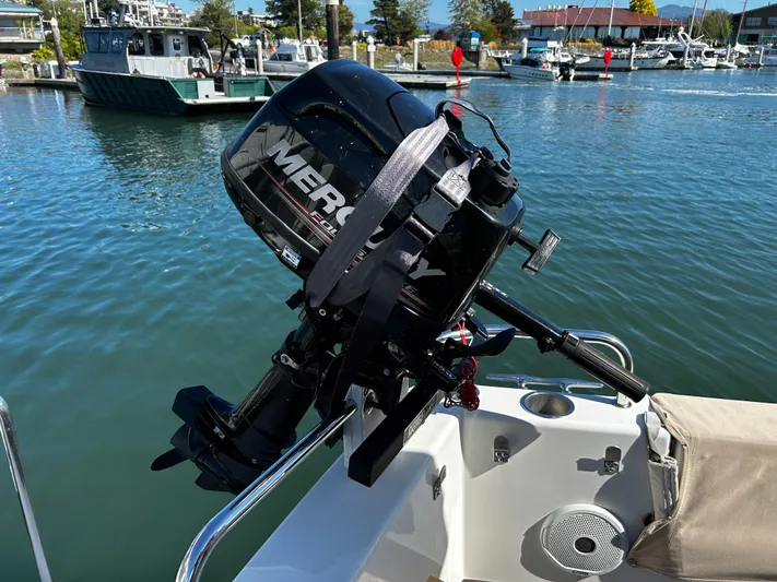 Resilient Yacht Photos Pics 