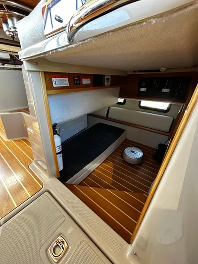 Resilient Yacht Photos Pics 