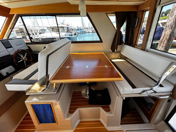 Resilient Yacht Photos Pics 