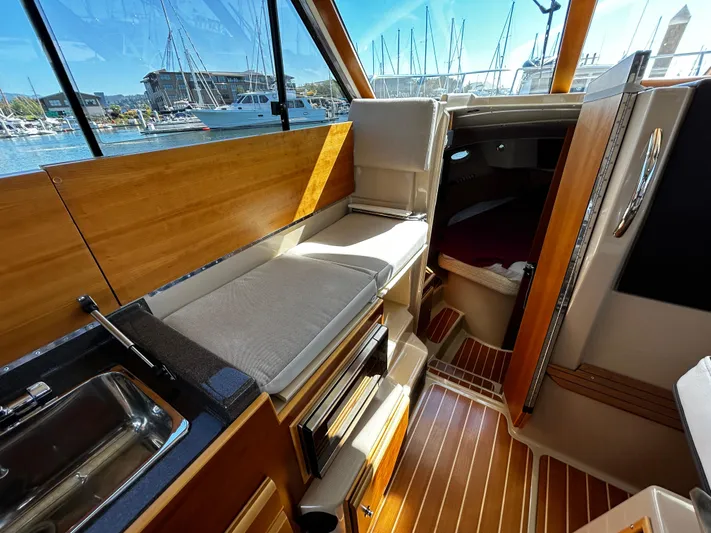 Resilient Yacht Photos Pics 