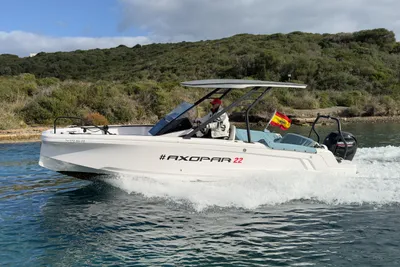 2022 Axopar 22 T-Top