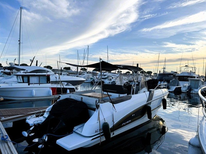 2017 Beneteau Flyer 8.8 Spacedeck