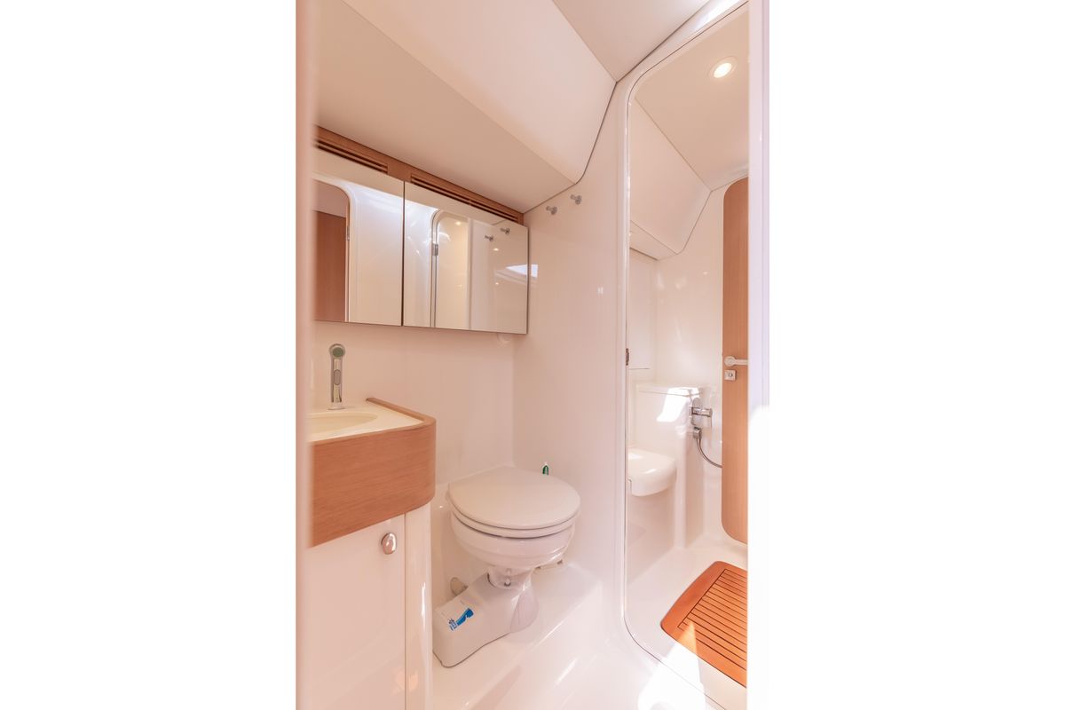 2018 Nautor Swan 54 