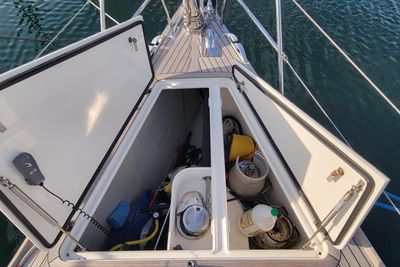 Yacht