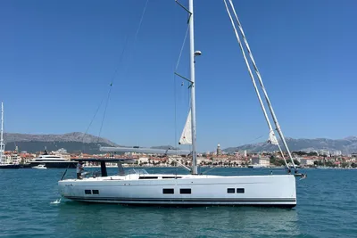Hanse 588