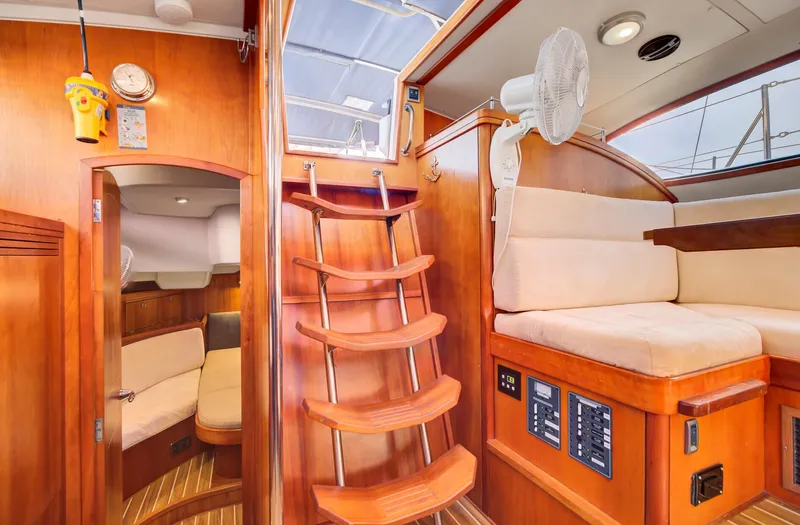 Friendship Yacht Photos Pics 