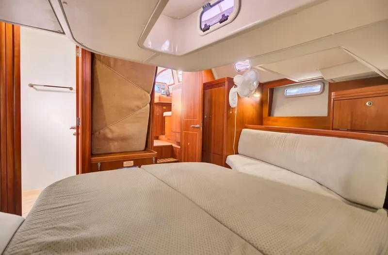 Friendship Yacht Photos Pics 