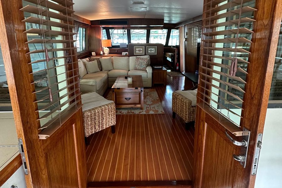 1982 Hatteras 56 Motor Yacht