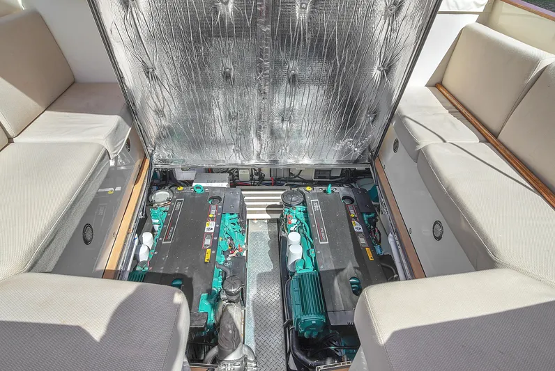 Noi Qauttro Yacht Photos Pics 