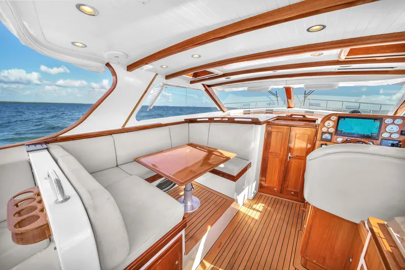 Noi Qauttro Yacht Photos Pics Luxurious 2010 Custom 48 yacht interior with wood accents and ocean view.