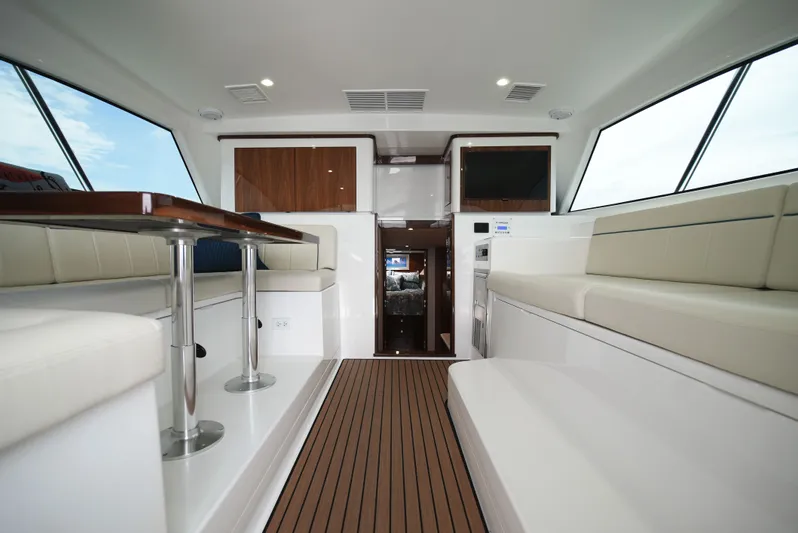 Hour Time Yacht Photos Pics 